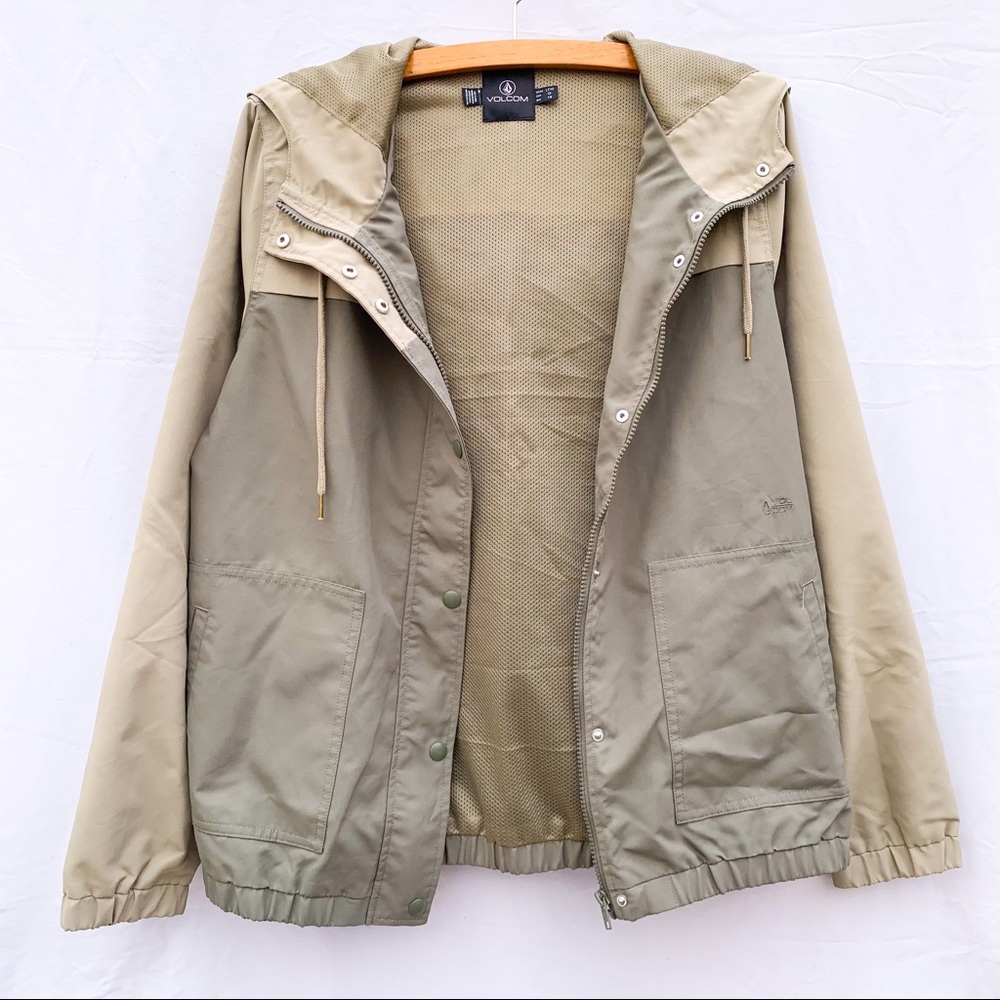 NWOT Volcom Zip Up Hoodie